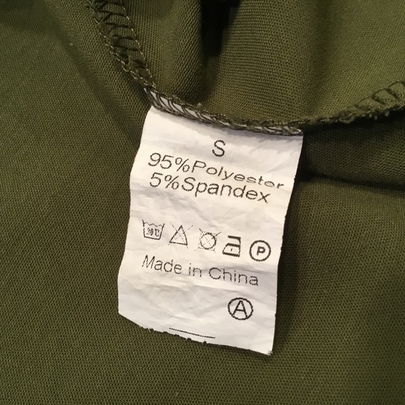 Woman’s button front tunic - Picture 6 of 6